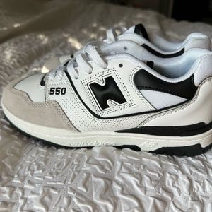 New Balance 550